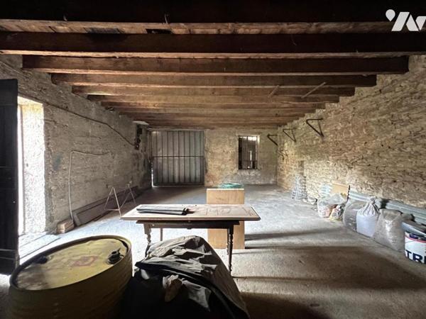 Maison T5 avec jardin et dépendances