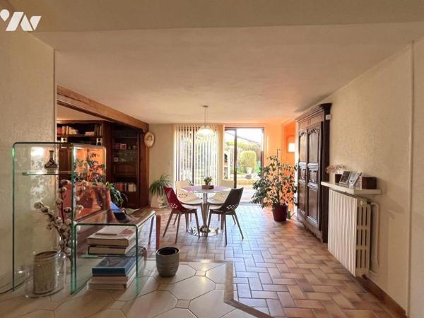 Maison T5 avec jardin et dépendances