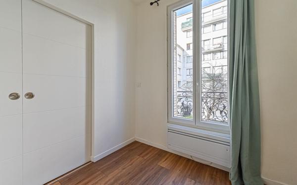 Appartement à louer    3 pièces • 52 m2 Paris 17