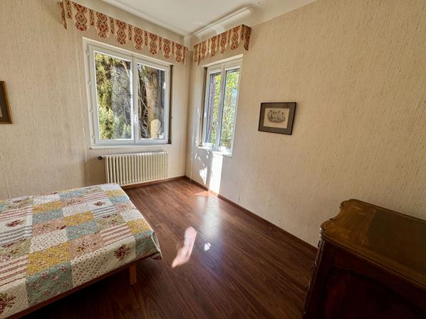 Maison Nimes 6 pièce(s) 150 m2