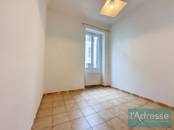Appartement Ajaccio- 2 pièces - 31 m² - rue Comte Bacciochi - centre ville