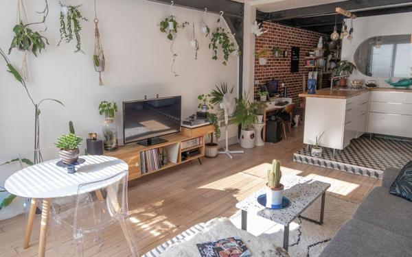 Appartement à vendre    2 pièces • 53 m2 Paris 11