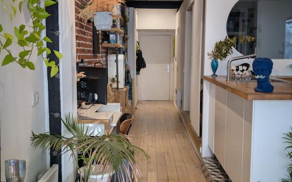 Appartement à vendre    2 pièces • 53 m2 Paris 11