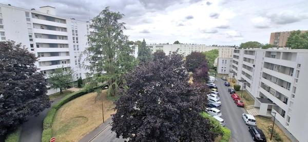 Appartement 2 pièces à vendre dans résidence recherchée avec Ascenseur, Quartier Remicourt SAINT QUENTIN (02)