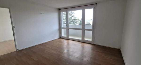 Appartement 2 pièces à vendre dans résidence recherchée avec Ascenseur, Quartier Remicourt SAINT QUENTIN (02)