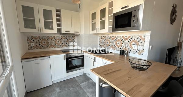 À vendre Studio 33.7 m² - Melun 77000