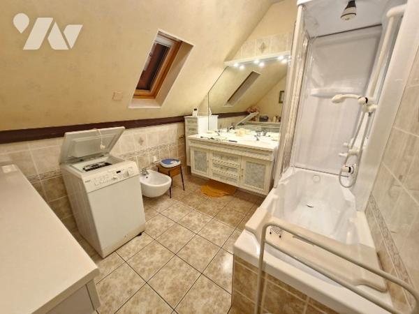 RARE à OLIVET Appartement en DUPLEX 4ème et 5ème  étage d'une surface habitable de 139.52 m²