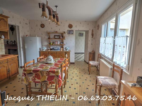 AU CALME DE LA CAMPAGNE, A 3 KMS DU COEUR DE LONGUÉ