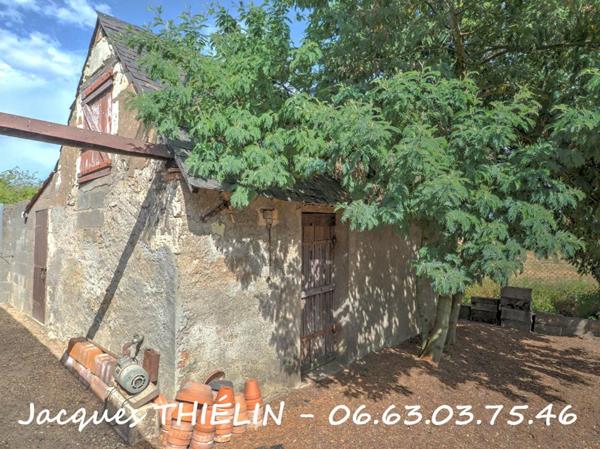 AU CALME DE LA CAMPAGNE, A 3 KMS DU COEUR DE LONGUÉ
