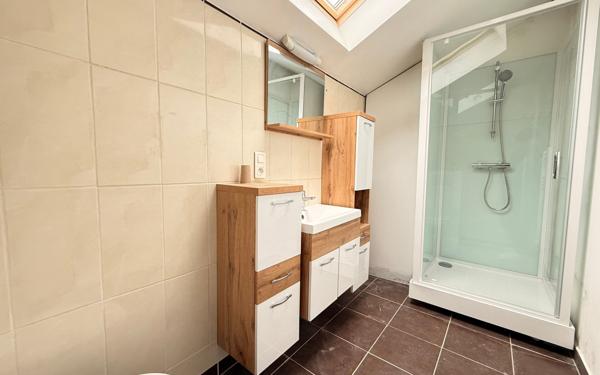 Immeuble à vendre    4 pièces • 61 m2 Caen