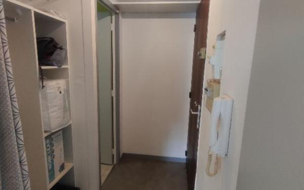 Appartement à louer    1 pièce •  Saint-Pierre-du-Mont