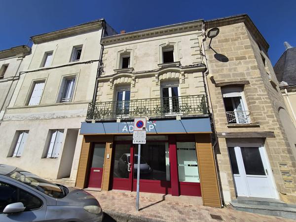 Immeuble Doue En Anjou 6 pièce(s)