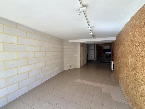 Immeuble Doue En Anjou 6 pièce(s)