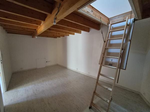 Immeuble Doue En Anjou 6 pièce(s)