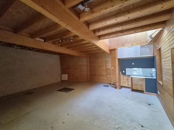 Immeuble Doue En Anjou 6 pièce(s)