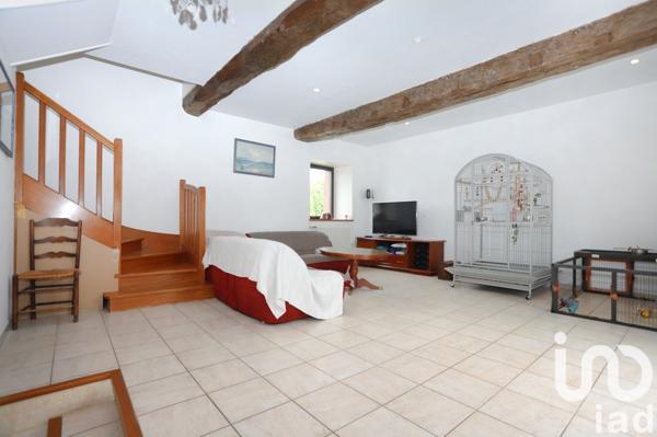 Maison 8 pièces de 237 m² à Amanlis (35150)