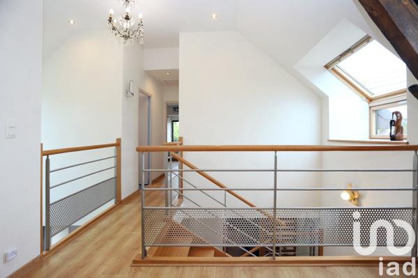 Maison 8 pièces de 237 m² à Amanlis (35150)