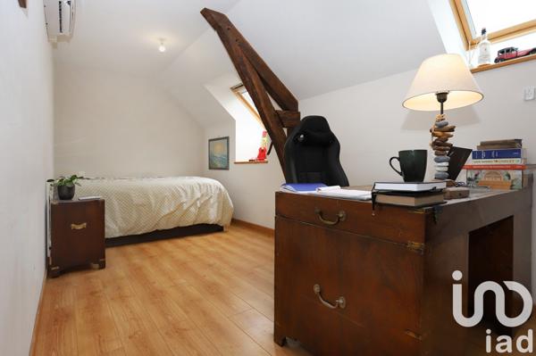 Maison 8 pièces de 237 m² à Amanlis (35150)