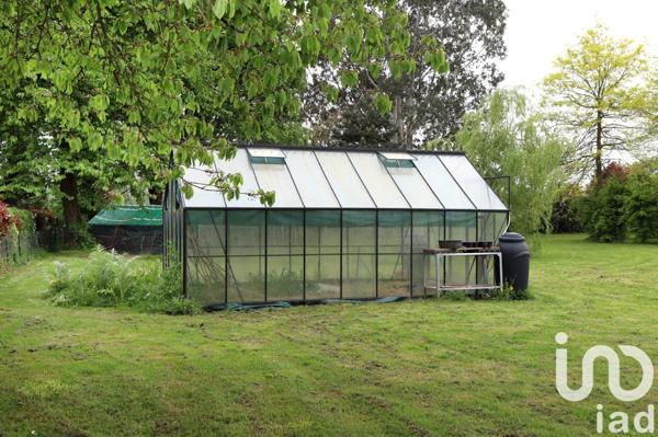 Maison 8 pièces de 237 m² à Amanlis (35150)