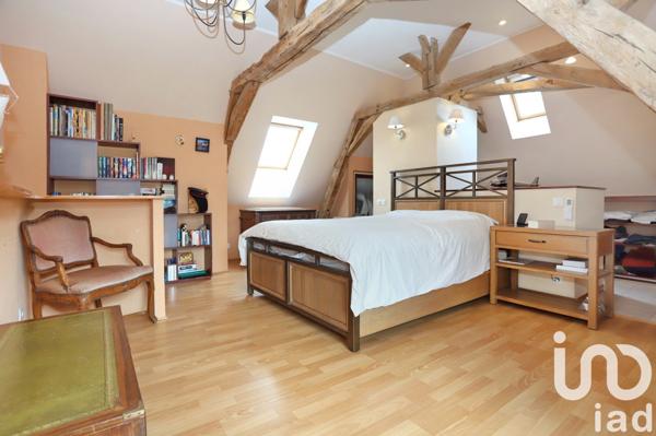 Maison 8 pièces de 237 m² à Amanlis (35150)