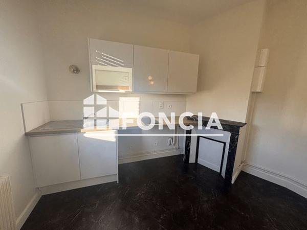 Location Studio 28.1 m² - RUE LOUIS BLANC Rouen 76100