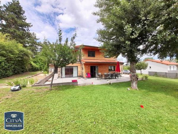 Maison à louer 6 pièces 199.35m²