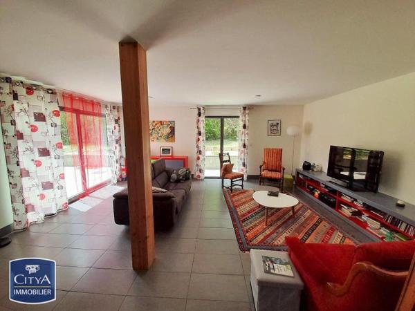 Maison à louer 6 pièces 199.35m²