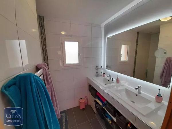 Maison à louer 6 pièces 199.35m²