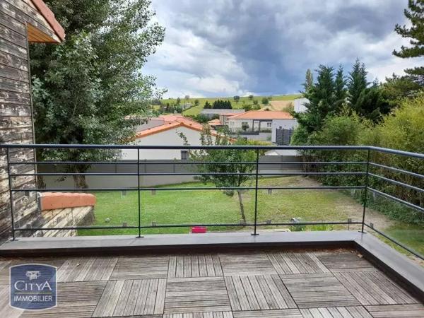 Maison à louer 6 pièces 199.35m²