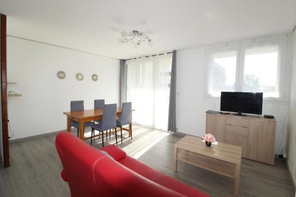 BEL APPARTEMENT LUMINEUX 4 CHAMBRES