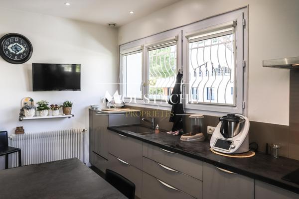 VILLA D'EXCEPTION VUE MER - A DEUX PAS DE LA PLAGE -