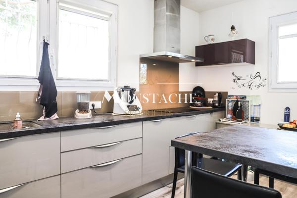 VILLA D'EXCEPTION VUE MER - A DEUX PAS DE LA PLAGE -