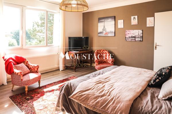 VILLA D'EXCEPTION VUE MER - A DEUX PAS DE LA PLAGE -