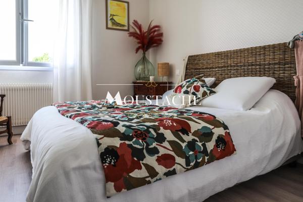 VILLA D'EXCEPTION VUE MER - A DEUX PAS DE LA PLAGE -