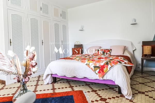 VILLA D'EXCEPTION VUE MER - A DEUX PAS DE LA PLAGE -