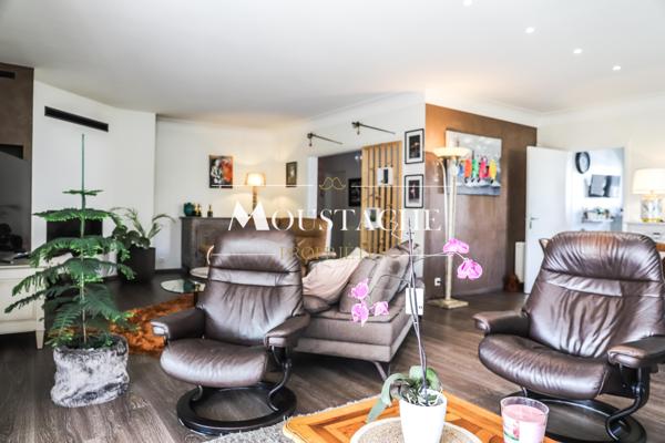 VILLA D'EXCEPTION VUE MER - A DEUX PAS DE LA PLAGE -