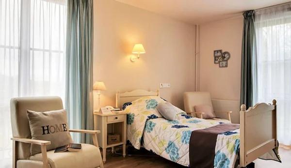 INVESTISSEMENT LOCATIF – NOGENT- L’ARTAUD – Résidence EHPAD Le Château de la Source – 6.53 % de rentabilité