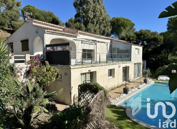 Maison à vendre 6 pièces 131 m² Bormes-les-Mimosas