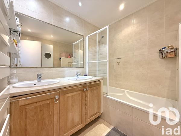 Appartement à vendre 3 pièces 69 m² Cagnes-sur-Mer