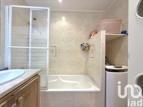 Appartement à vendre 3 pièces 69 m² Cagnes-sur-Mer