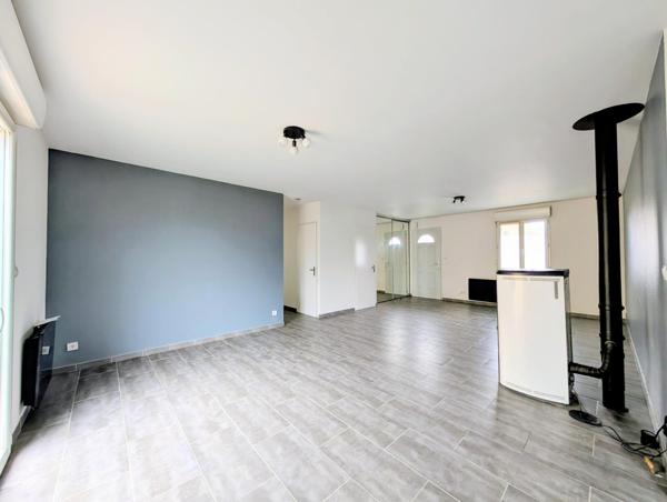 Maison 3 chambres + garage, disponible de suite