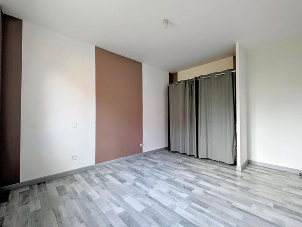 Maison 3 chambres + garage, disponible de suite