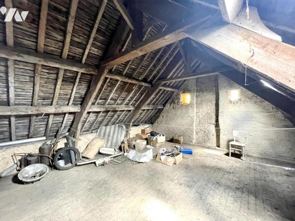 Authentique corps de ferme en pierre à rénover – À seulement 10 minutes de Bayeux
