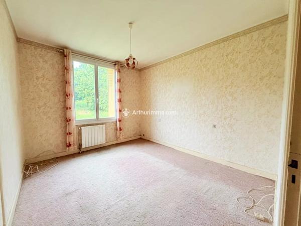Vente                                                      Maison
                        
                     8 pièces                      155 m2                     à Millau