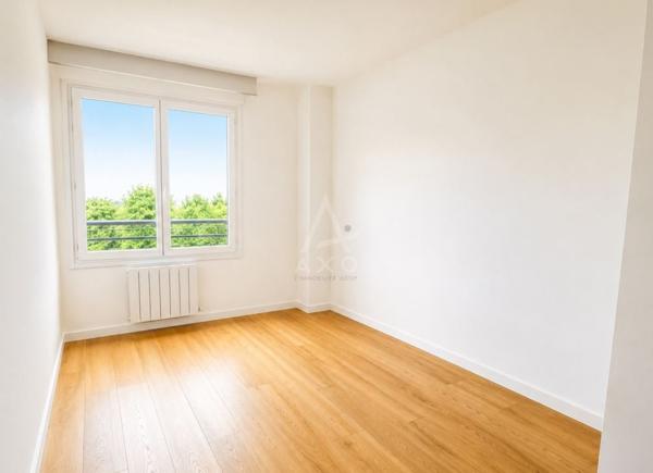 SURESNES/ PUTEAUX. Dans un immeuble de standing, Appartement de 3 pièces totalement rénové avec cave et parking.