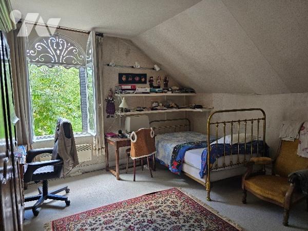 Maison de ville de 180 m2, quartier de France.