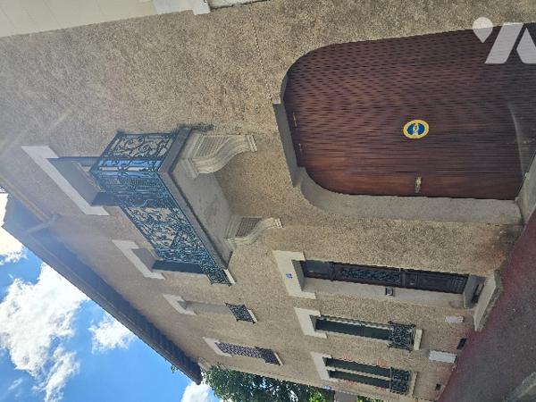 Maison de ville de 180 m2, quartier de France.