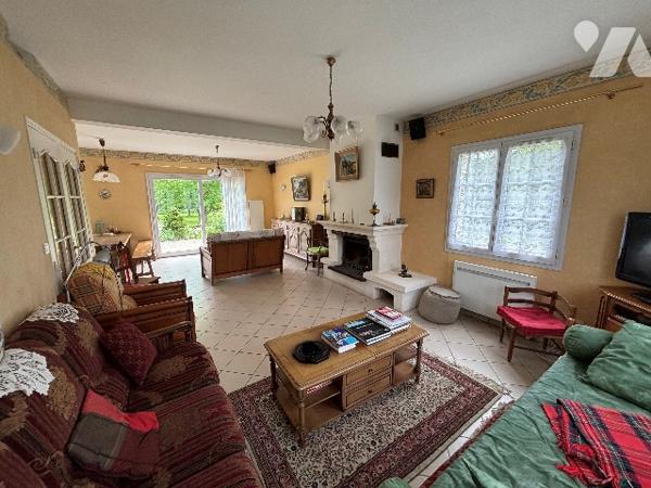POIX DE PICARDIE (80290) - Un pavillon individuel à usage d'habitation