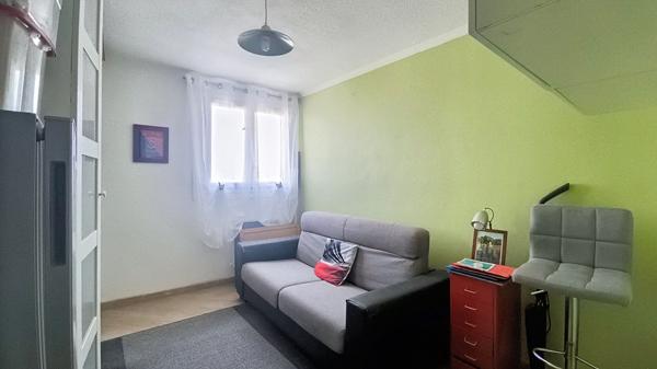 FRÉJUS APPARTEMENT T3 DERNIER ÉTAGE avec ASCENSEUR