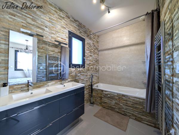 Maison jumelee de 75 m²